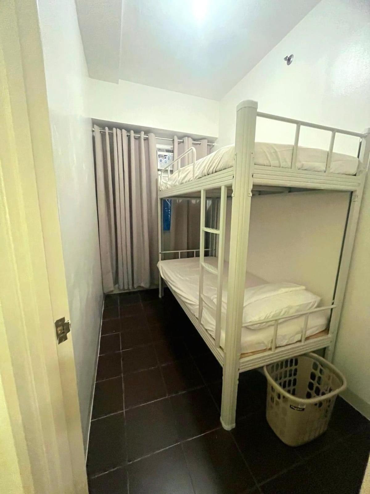 Bed and Breakfast Pioneer Woodlands Mandaluyong Exterior foto