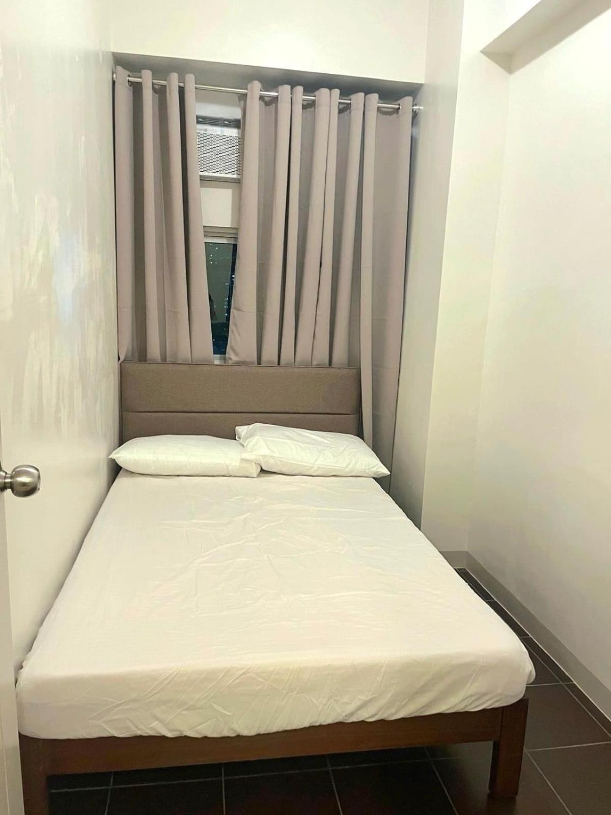 Bed and Breakfast Pioneer Woodlands Mandaluyong Exterior foto